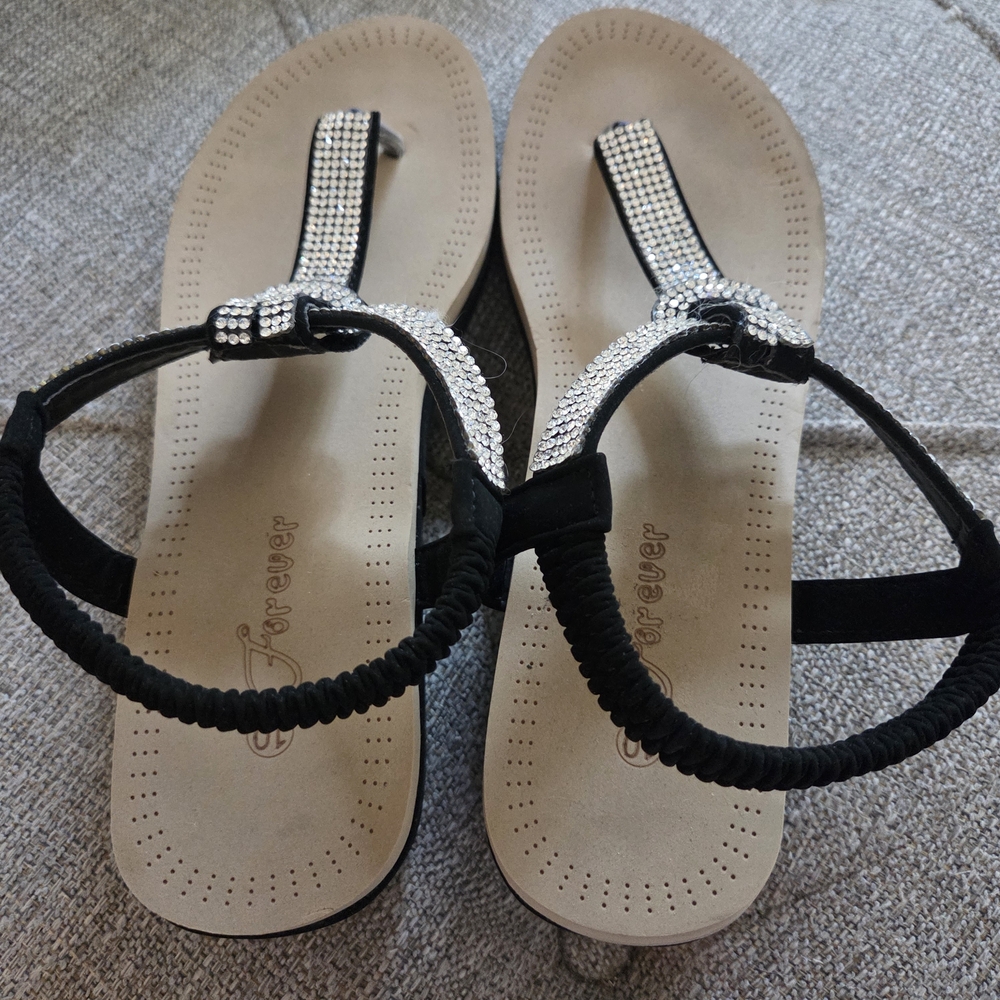 Forever 21 Black and Silver Sandals with T-Bar Design - Picture 2 of 5